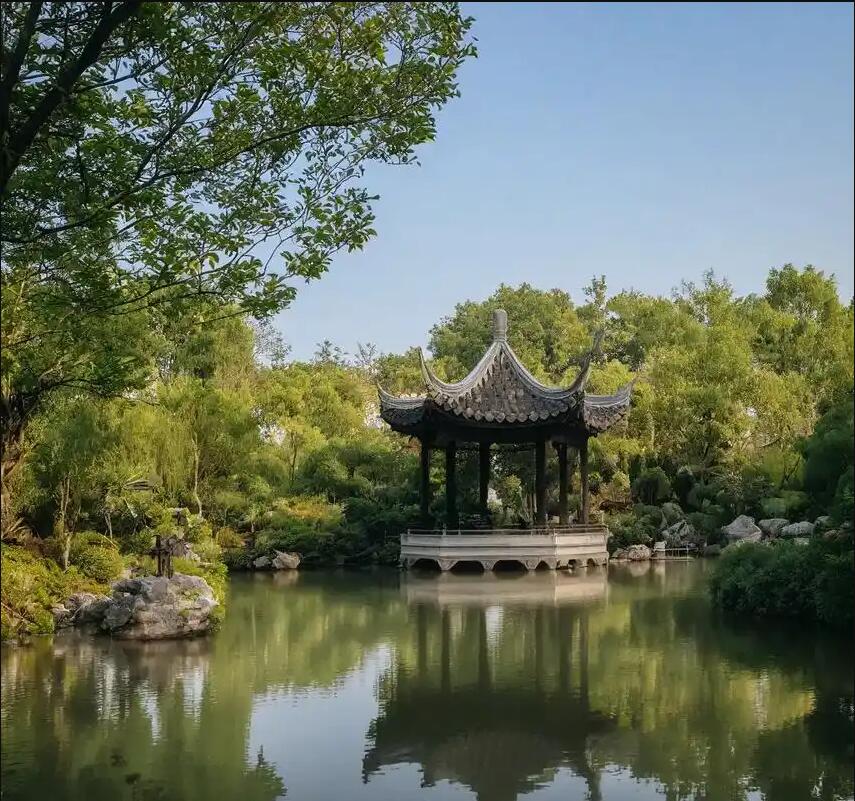 什邡狼狈餐饮有限公司